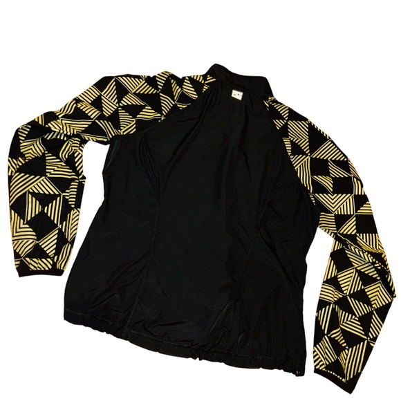 FILA✨$4 When bundled✨performance reflective green/gold Geometric print Jacket ✨ - Picture 4 of 6